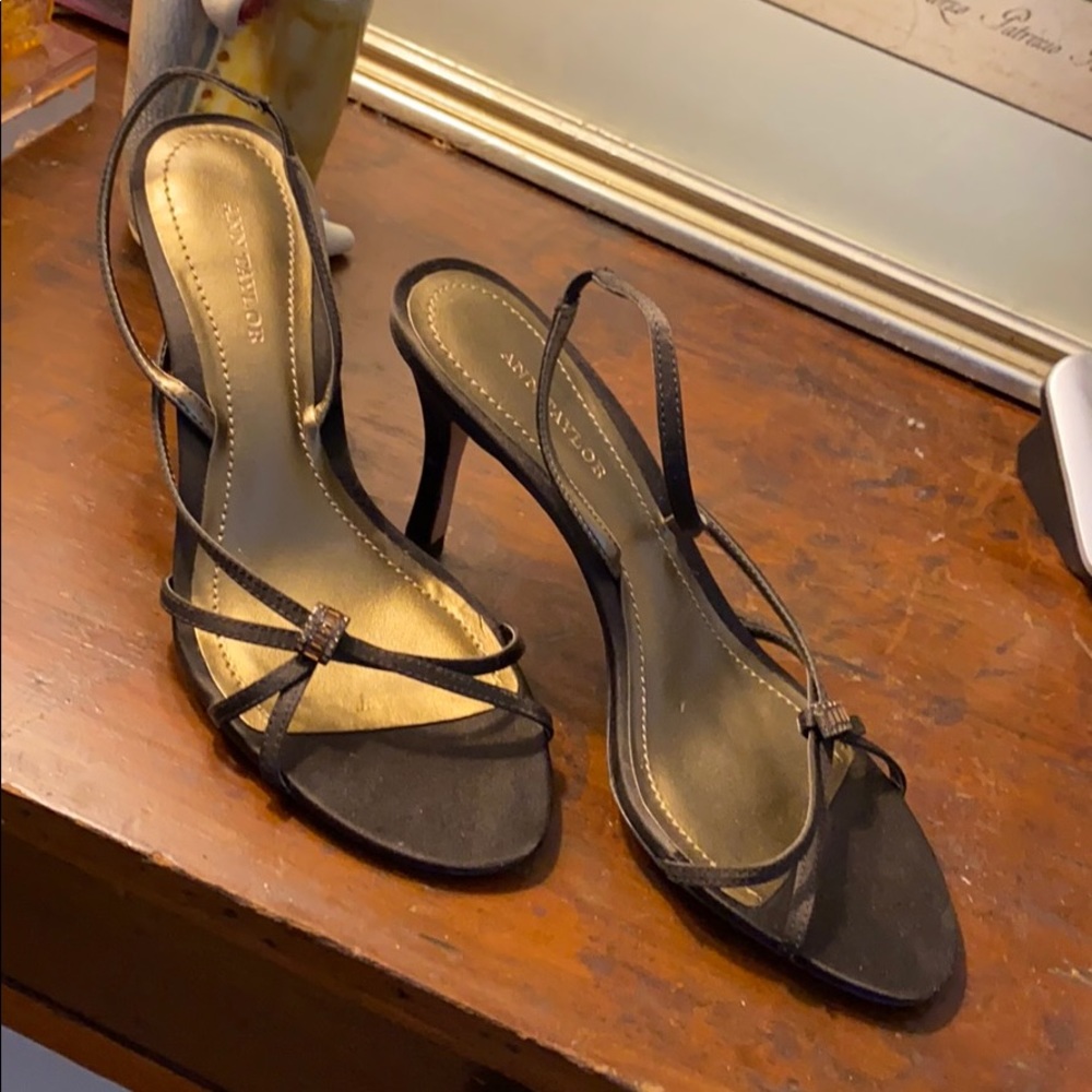 Ann Taylor/ unworn brown dress heels sz 6
